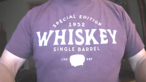 Snapshot of il_undercover chatting on October 30, 10:05 am il_undercover online show from October 30, 10:05 am