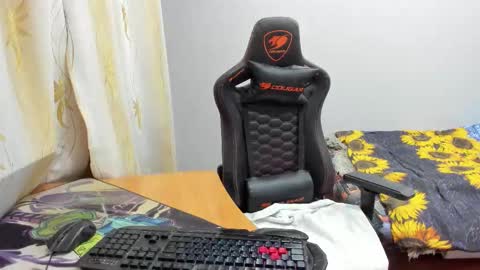 Snapshot of iliaskrislove chatting on October 23, 1:14 pm iliaskris online show from October 23, 1:14 pm