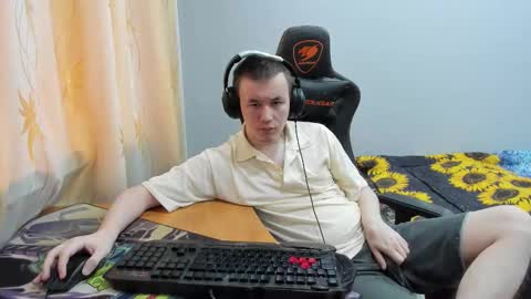 Snapshot of iliaskrislove chatting on November 1, 5:33 am iliaskris online show from November 1, 5:33 am