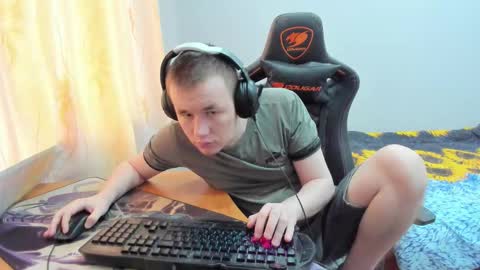 Snapshot of iliaskrislove chatting on October 19, 5:56 am iliaskris online show from October 19, 5:56 am