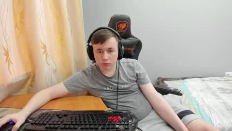 iliaskris online show from April 23, 2:19 pm