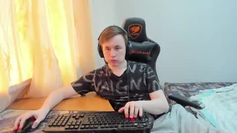 iliaskris online show from June 11, 2:53 am