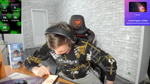 iliaskris online show from December 9, 3:40 am