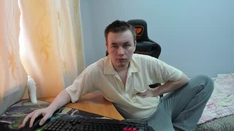 iliaskris online show from November 3, 7:01 am