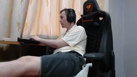 Snapshot of iliaskrisloveee chatting on November 1, 5:33 am lord online show from November 1, 5:33 am