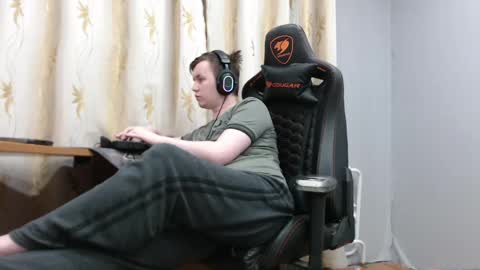 lord online show from June 9, 6:42 pm