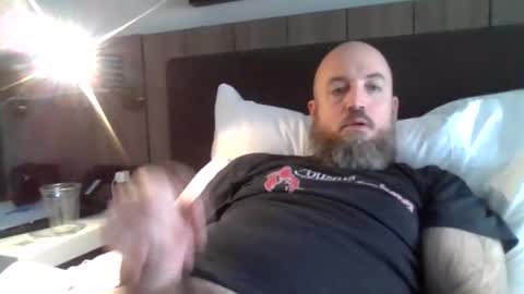 ilikebigbutts818 online show from October 24, 9:05 pm