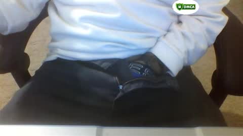 ilikecookies83 online show from December 2, 3:31 am