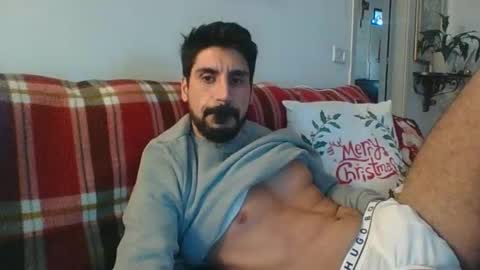 Snapshot of ilmangj90 chatting on December 11, 3:11 pm ilmangj90 online show from December 11, 3:11 pm