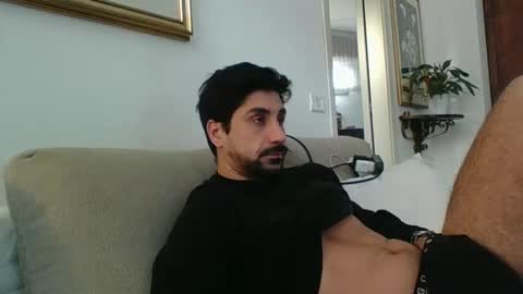 Snapshot of ilmangj90 chatting on February 20, 7:01 am ilmangj90 online show from February 20, 7:01 am