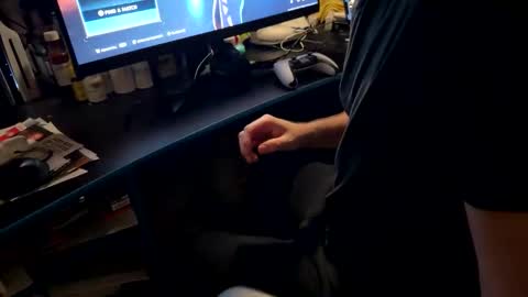 TeddyJohn online show from February 4, 8:53 am