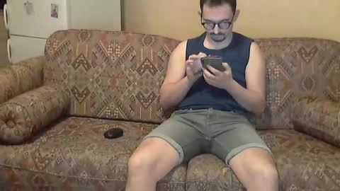 ilovecuteguy79 online show from April 20, 4:48 am