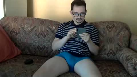 ilovecuteguy79 online show from June 24, 4:26 am
