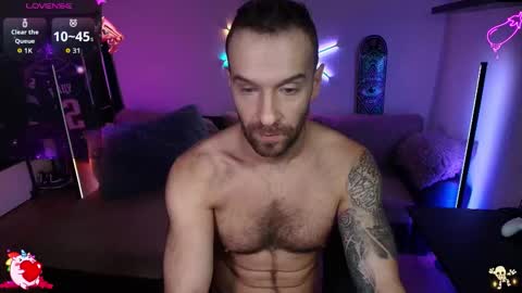 Snapshot of ilyafriend chatting on November 1, 8:35 pm Ilya online show from November 1, 8:35 pm