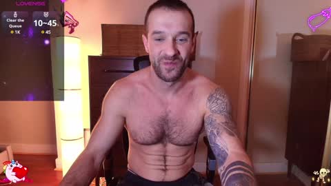 Snapshot of ilyafriend chatting on January 25, 5:40 am Ilya online show from January 25, 5:40 am