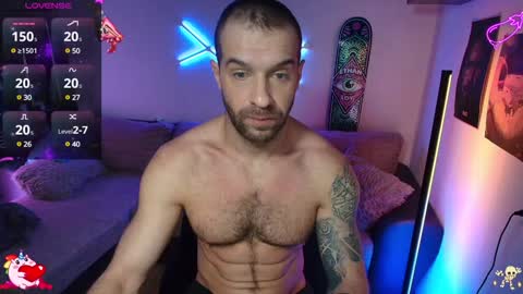 Snapshot of ilyafriend chatting on January 8, 7:34 am Ilya online show from January 8, 7:34 am