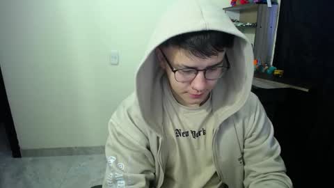 im__noah online show from March 2, 11:19 am