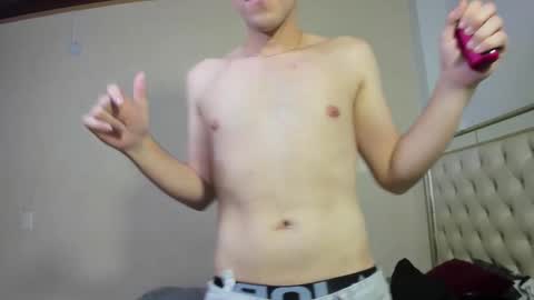 IM EMILIANOLUX online show from October 18, 8:36 pm