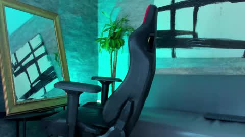 im_maikil online show from April 13, 12:11 am