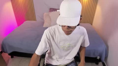 im_matthewscott online show from March 28, 8:20 pm