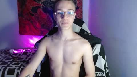 Oliver P online show from October 20, 11:30 pm