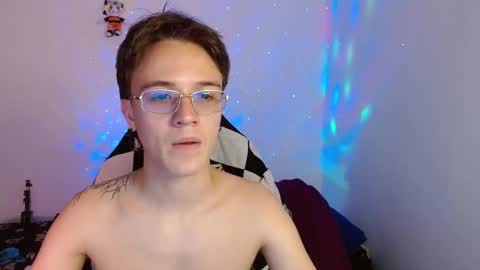 Oliver P online show from March 11, 11:37 pm