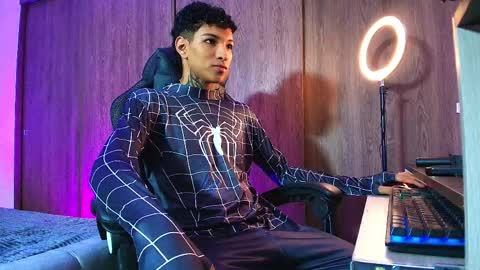 im_usuga online show from March 30, 12:17 pm