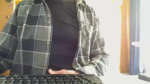 Aussie Guy online show from May 6, 11:38 pm