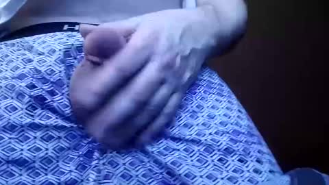Iminyourroom online show from January 1, 9:39 am