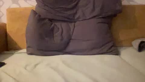 imnotall online show from November 11, 7:30 pm