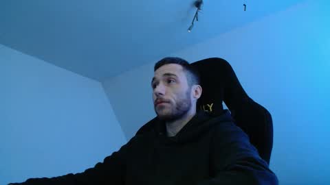 Flummi online show from October 24, 12:02 am