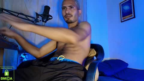 Snapshot of imyourg0d chatting on September 11, 2:05 pm Daniel thumb up me please its important Im new INDEPENDENT MODEL online show from September 11, 2:05 pm