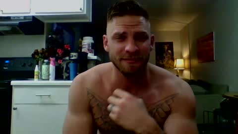 Snapshot of inamate93 chatting on March 9, 4:05 am Inmate1993 online show from March 9, 4:05 am