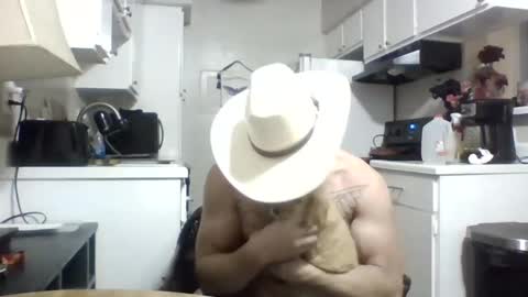 Snapshot of inamate93 chatting on December 11, 2:21 am Inmate1993 online show from December 11, 2:21 am