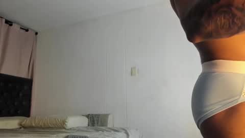 Snapshot of independent_project chatting on December 30, 3:03 am Jacobo online show from December 30, 3:03 am