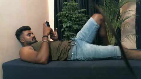 indian slim boy with big for u online show from May 1, 12:48 am