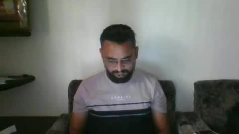 Snapshot of indianlover1433 chatting on January 2, 5:03 am Indian lover online show from January 2, 5:03 am