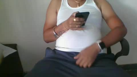 Snapshot of indianlover1433 chatting on February 13, 9:20 am Indian lover online show from February 13, 9:20 am