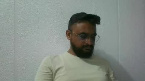 Snapshot of indianlover1433 chatting on September 9, 4:45 am Indian lover online show from September 9, 4:45 am