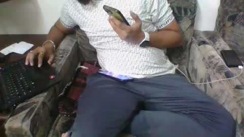Snapshot of indianlover1433 chatting on January 3, 9:58 am Indian lover online show from January 3, 9:58 am