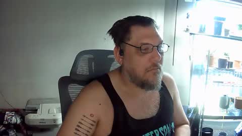 BroLOU online show from May 4, 6:31 pm