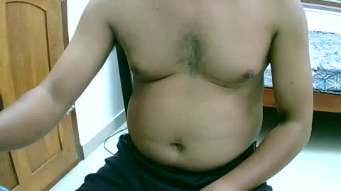 Snapshot of ingloriousuncut chatting on February 22, 6:15 pm Inglorious Hairy Uncut online show from February 22, 6:15 pm