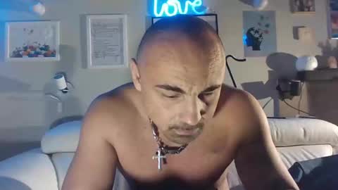 insaneman0502 online show from January 26, 10:57 pm