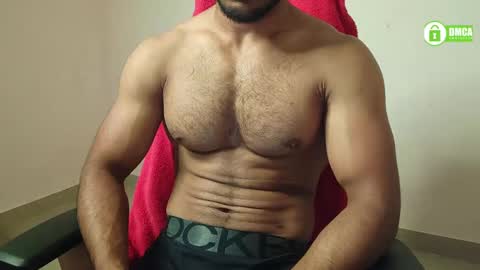 Snapshot of insanestud_miles chatting on January 18, 6:21 pm Miles online show from January 18, 6:21 pm