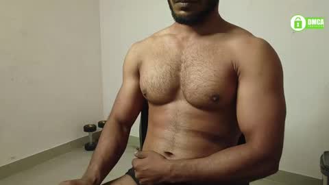 Snapshot of insanestud_miles chatting on January 2, 5:18 pm Miles online show from January 2, 5:18 pm