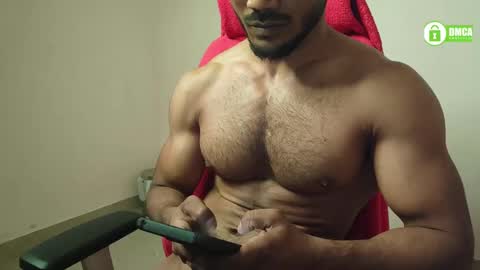 Snapshot of insanestud_miles chatting on February 5, 6:04 pm Miles online show from February 5, 6:04 pm