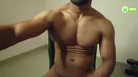 Snapshot of insanestud_miles chatting on December 7, 5:42 pm Miles online show from December 7, 5:42 pm