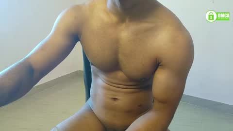 Snapshot of insanestud_miles chatting on December 3, 6:03 am Miles online show from December 3, 6:03 am