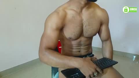 Snapshot of insanestud_miles chatting on January 3, 4:11 am Miles online show from January 3, 4:11 am