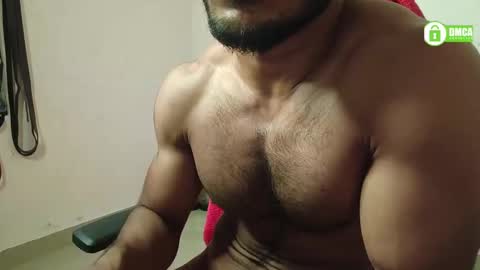 Snapshot of insanestud_miles chatting on February 11, 5:29 pm Miles online show from February 11, 5:29 pm